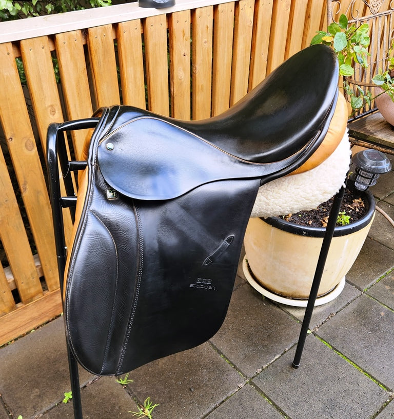 17.5" STUBBEN SIEGFRIED VSD (AP DRESSAGE CUT) XW Saddlesnthings