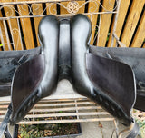 SOLD......17"  ANKY DRESSAGE SADDLE MW