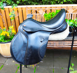 17.5 Kent & Masters S compact GP/Jump standard wither.  Black. Wide/XW