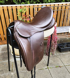18" STUBBEN GENESIS 32 WIDE BROWN