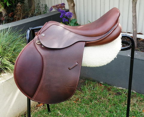SOLD......17" TRAINERS JUMP BROWN MW