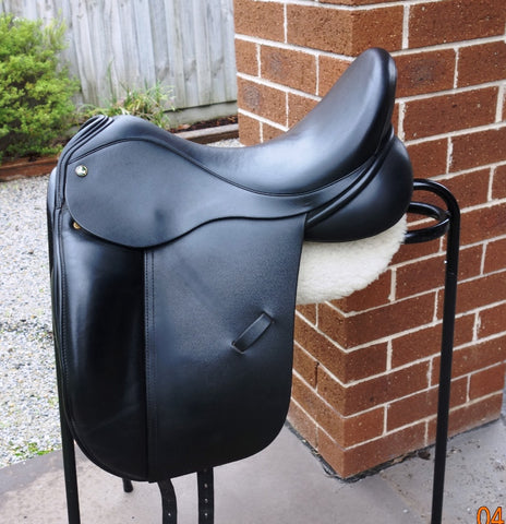 SOLD.........17.5" IDEAL SUZANNAH M-MW 2017