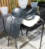 SOLD.........17" IDEAL DRESSAGE SADDLE MEDIUM GULLET AS NEW CONDITION