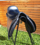 SOLD......17.5" FRANK BAINES REFLEX MONO DRESSAGE SADDLE MW