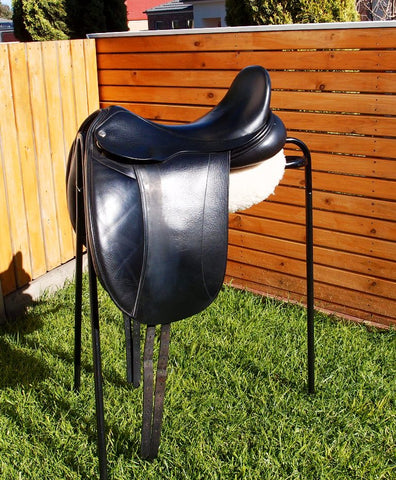 SOLD......17.5" FRANK BAINES REFLEX MONO DRESSAGE SADDLE MW