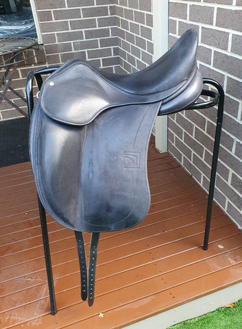 SOLD........17" LUC CHILDERIC DAC DGP DRESSAGE MONOFLAP MW W