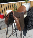 SOLD......17" TRAINERS DRESSAGE SADDLE M GULLET