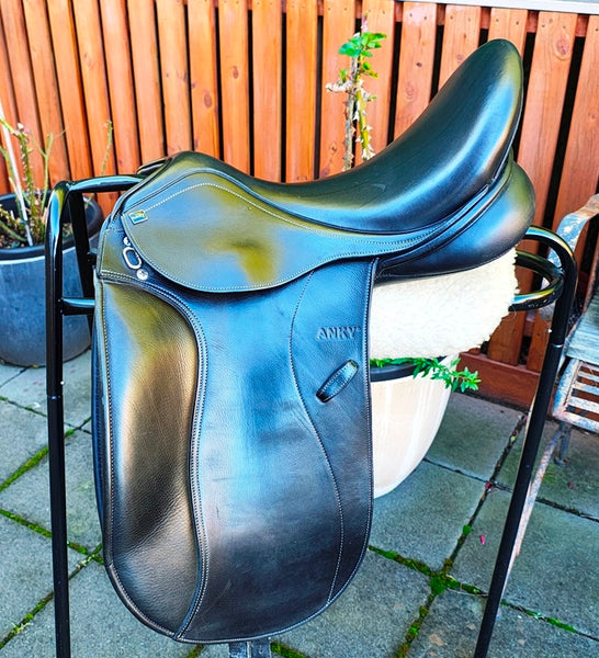 DR 17.5" Anky Salinero Dressage, XXW or MW, Black