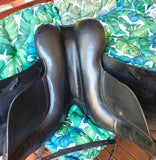 DR 17.5" K&M Surface Block Dressage saddle.  Black MW