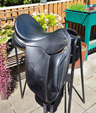 17.5" Ideal Suzannah Dressage saddle 17.5" Wide gullet. Pakenham Vic