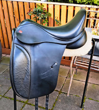 DR 17.5" KENT & MASTERS HIGH WITHER DRESSAGE, MW 7 DAY TRIAL