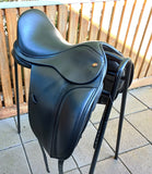 SOLD........16.5" KENT & MASTERS S SERIES REMOVEABLE BLOCK DRESSAGE