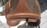 SOLD......17" TRAINERS DRESSAGE SADDLE M GULLET